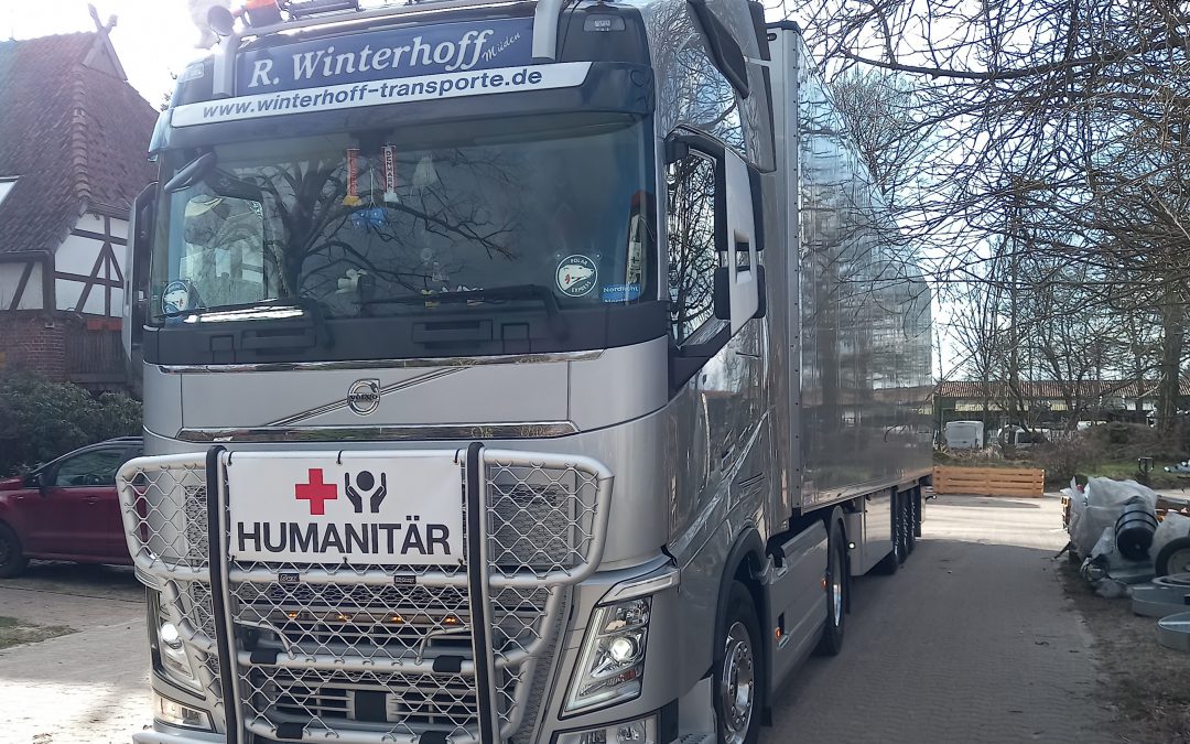 LKW mit humanitäten Hilfsgütern für ukrainische Flüchtlinge in Polen